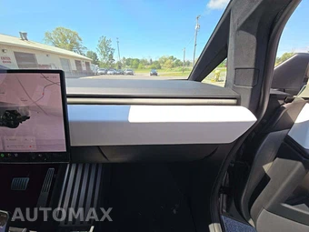2024 Tesla Cybertruck Crew Cab Medium Bed - miniatura 19