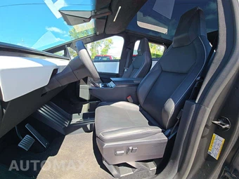 2024 Tesla Cybertruck Crew Cab Medium Bed - miniatura 6