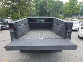 2024 Tesla Cybertruck Crew Cab Medium Bed - miniatura 14