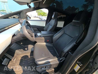 2024 Tesla Cybertruck Crew Cab Medium Bed - miniatura 6