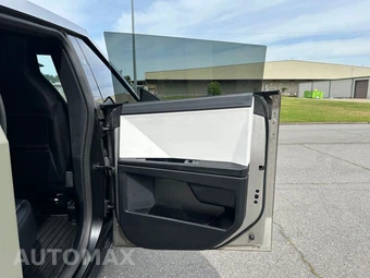2024 Tesla Cybertruck Crew Cab Medium Bed - miniatura 19
