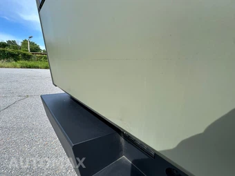 2024 Tesla Cybertruck Crew Cab Medium Bed - miniatura 38