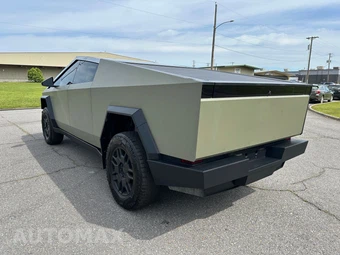 2024 Tesla Cybertruck Crew Cab Medium Bed - miniatura 7