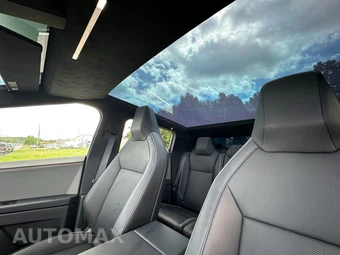 2024 Tesla Cybertruck Crew Cab Medium Bed - miniatura 10