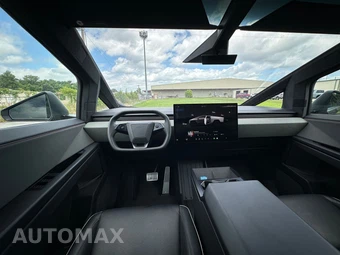 2024 Tesla Cybertruck Crew Cab Medium Bed - miniatura 15