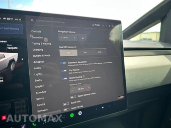 2024 Tesla Cybertruck Crew Cab Medium Bed - miniatura 27