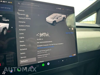 2024 Tesla Cybertruck Crew Cab Medium Bed - miniatura 28