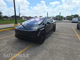 2024 Tesla Cybertruck Crew Cab Medium Bed