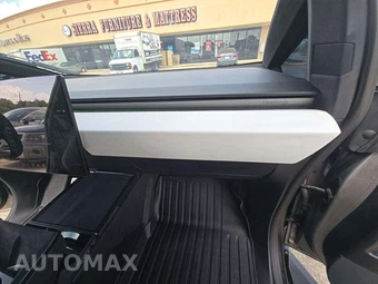 2024 Tesla Cybertruck Crew Cab Medium Bed - miniatura 16