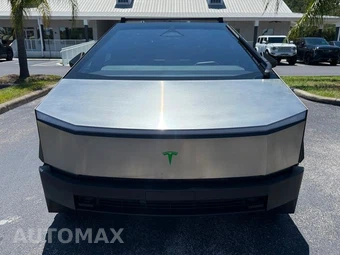 2024 Tesla Cybertruck Crew Cab Medium Bed - miniatura 10