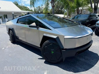 2024 Tesla Cybertruck Crew Cab Medium Bed - miniatura 17