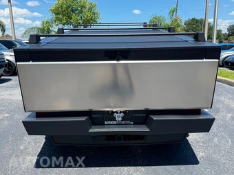 2024 Tesla Cybertruck Crew Cab Medium Bed - miniatura 20