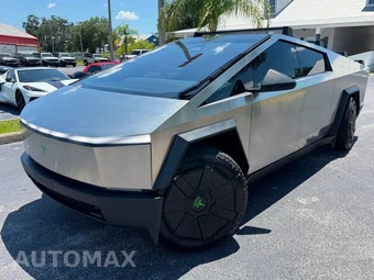 2024 Tesla Cybertruck Crew Cab Medium Bed - miniatura 3