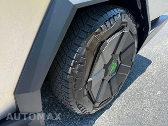 2024 Tesla Cybertruck Crew Cab Medium Bed - miniatura 32