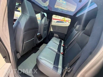 2024 Tesla Cybertruck Crew Cab Medium Bed - miniatura 35