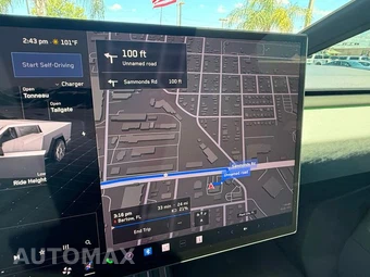 2024 Tesla Cybertruck Crew Cab Medium Bed - miniatura 37