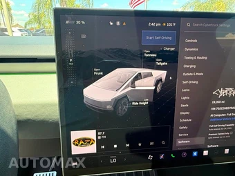 2024 Tesla Cybertruck Crew Cab Medium Bed - miniatura 38