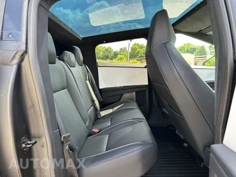 2024 Tesla Cybertruck Crew Cab Medium Bed - miniatura 18
