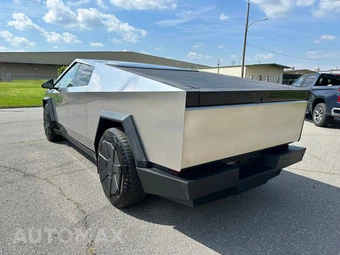 2024 Tesla Cybertruck Crew Cab Medium Bed - miniatura 7