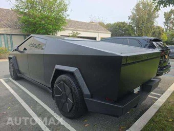 2024 Tesla Cybertruck Cyberbeast Crew Cab Medium Bed - miniatura 2