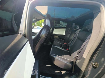 2024 Tesla Cybertruck Cyberbeast Crew Cab Medium Bed - miniatura 10
