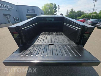 2024 Tesla Cybertruck Cyberbeast Crew Cab Medium Bed - miniatura 11