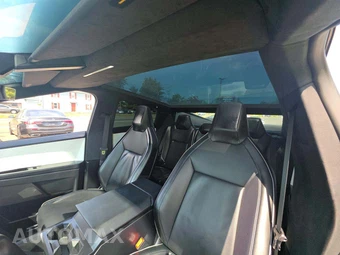 2024 Tesla Cybertruck Cyberbeast Crew Cab Medium Bed - miniatura 8