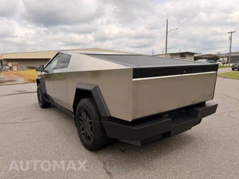 2024 Tesla Cybertruck Cyberbeast Crew Cab Medium Bed - miniatura 7