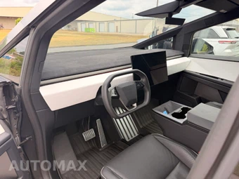 2024 Tesla Cybertruck Cyberbeast Crew Cab Medium Bed - miniatura 9