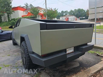 2024 Tesla Cybertruck Cyberbeast Crew Cab Medium Bed - miniatura 2