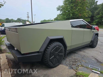 2024 Tesla Cybertruck Cyberbeast Crew Cab Medium Bed - miniatura 3