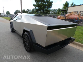 2024 Tesla Cybertruck Cyberbeast Crew Cab Medium Bed - miniatura 8