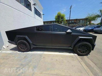 2024 Tesla Cybertruck Cyberbeast Crew Cab Medium Bed - miniatura 4
