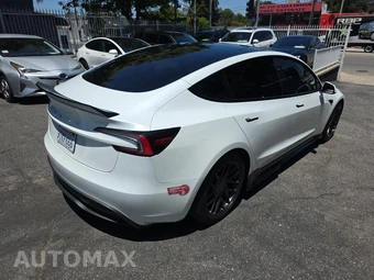 2024 Tesla Model 3 Long Range - miniatura 4