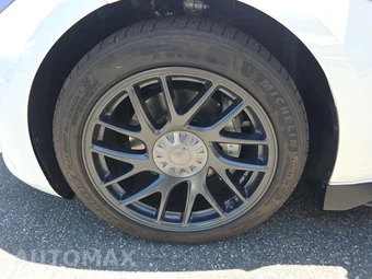 2024 Tesla Model 3 Long Range - miniatura 8