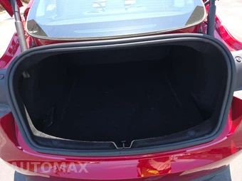 2024 Tesla Model 3 Long Range - miniatura 11