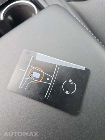 2024 Tesla Model 3 Long Range - miniatura 8