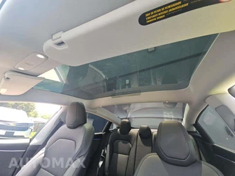2024 Tesla Model 3 Long Range - miniatura 11