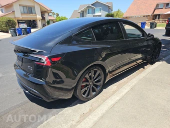 2024 Tesla Model 3 Performance - miniatura 4