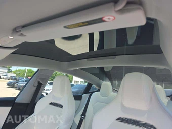 2024 Tesla Model 3 Performance – miniatura 11
