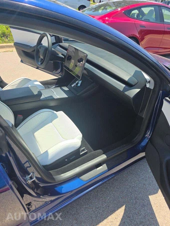 2024 Tesla Model 3 Performance – miniatura 18
