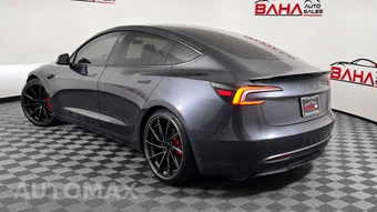 2024 Tesla Model 3 Performance - miniatura 4