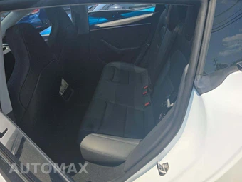2024 Tesla Model 3 Performance – miniatura 13