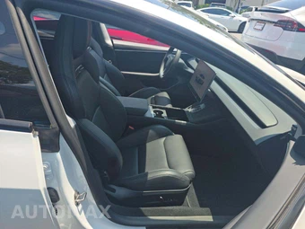 2024 Tesla Model 3 Performance – miniatura 18