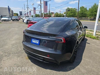 2024 Tesla Model 3 Performance - miniatura 3