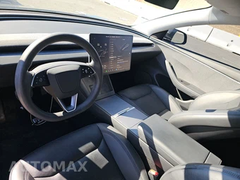 2024 Tesla Model 3 Standard Range - miniatura 11
