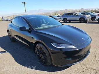 2024 Tesla Model 3 Standard Range - miniatura 3