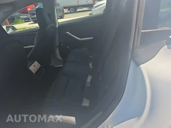2024 Tesla Model 3 Standard Range - miniatura 16