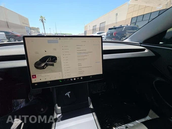 2024 Tesla Model 3 Standard Range - miniatura 7