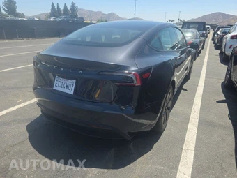 2024 Tesla Model 3 Standard Range - miniatura 4